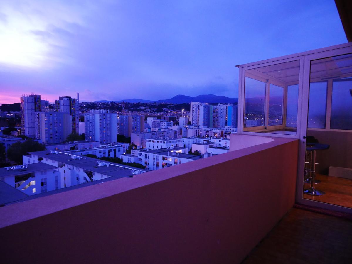 Appartement Rooftop 8 Personnes Grande Terrasse Avec Parking Quartier Aeroport Nice Exteriör bild